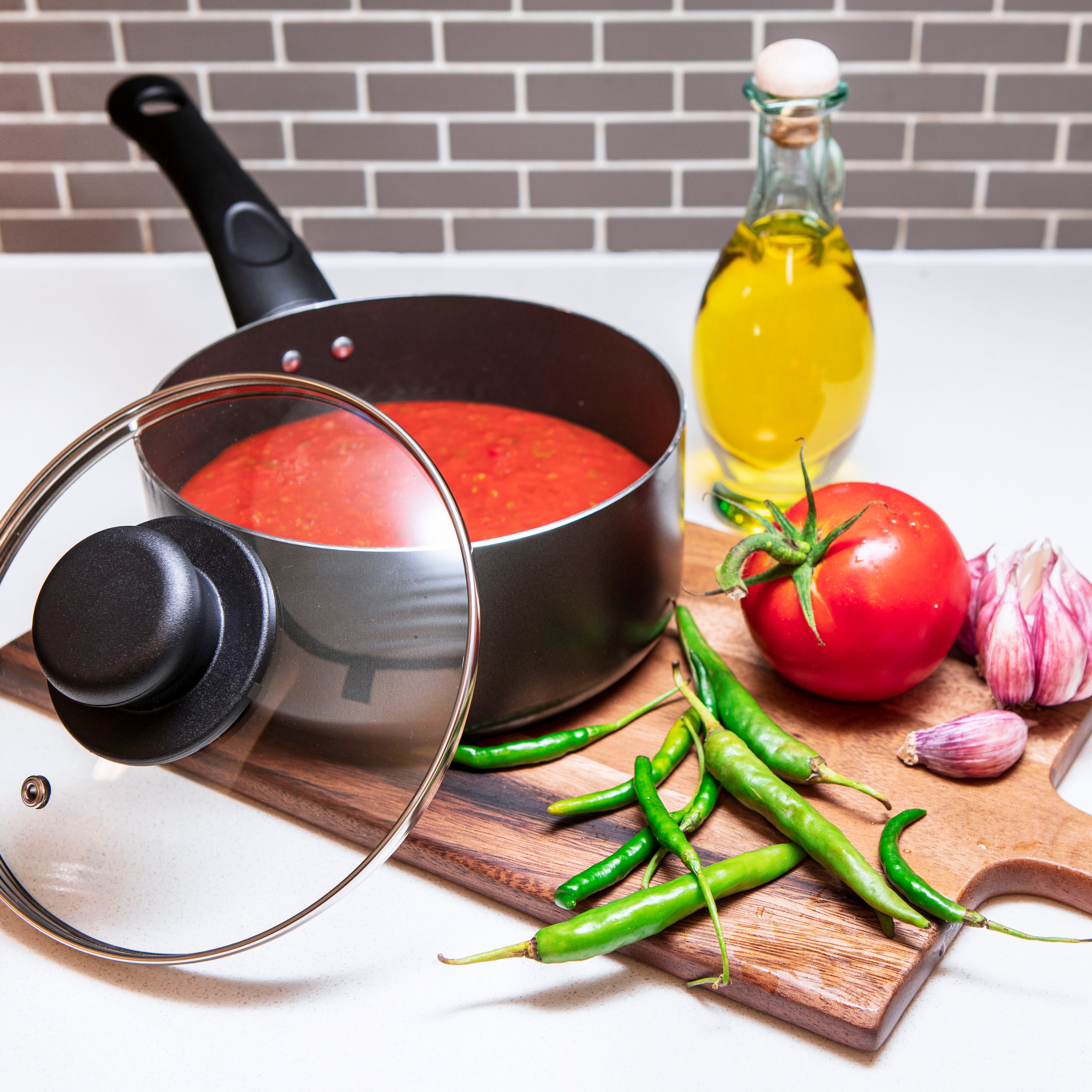 18cm Non-Stick Sauce Pan & Glass Lid